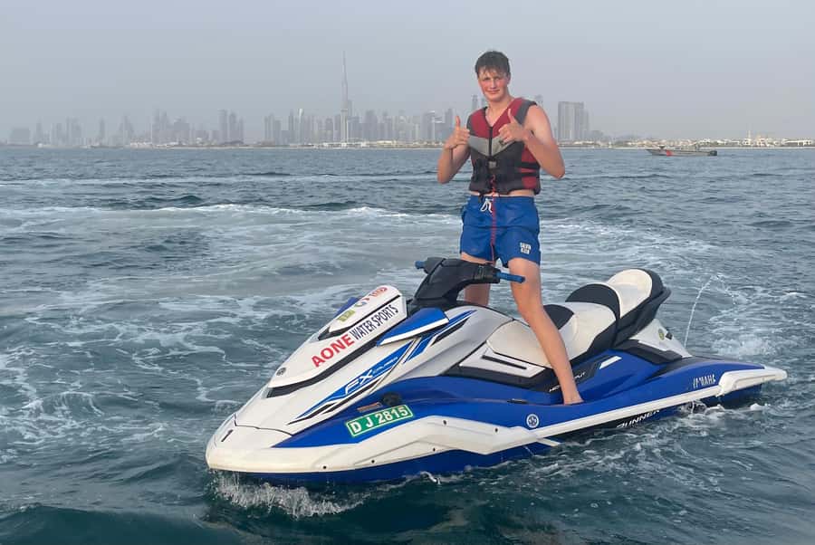 Dubai: 45-Minute Jet Ski Ride - Before you ride: the safety briefing that makes the adrenaline work