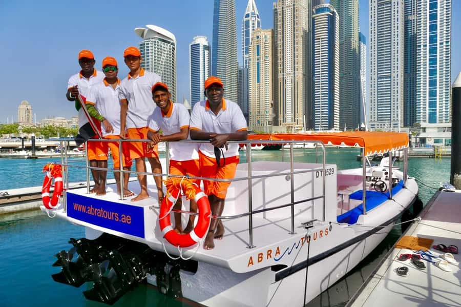 Dubai: Abra Boat Tour in Atlantis, Palm, Ain Dubai & Marina - Who should book this Abra boat tour