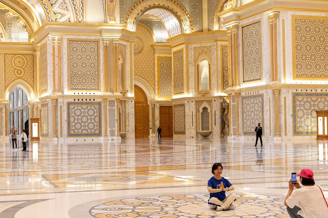 Dubai: Abu Dhabi Trip with Lunch at Al Khayma Heritage Restaurant - Qasr Al Watan: palace entry with explanations, not a guided tour inside