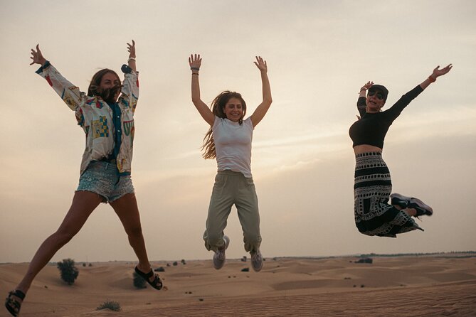 Dubai: Al Marmoom Oasis Vintage Safari: Camels, Stargazing & Meal - Arabic market time: spices and souvenirs you can actually use