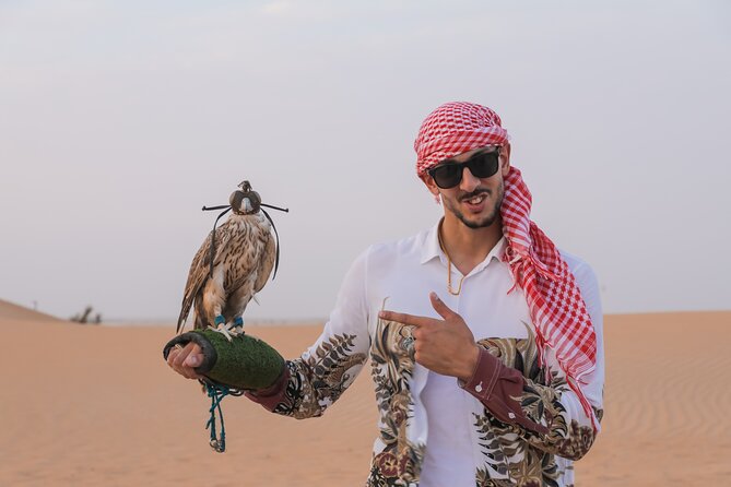 Dubai: Al Marmoom Oasis Vintage Safari: Camels, Stargazing & Meal - Stargazing with telescopes: why it feels special (and when it might change)