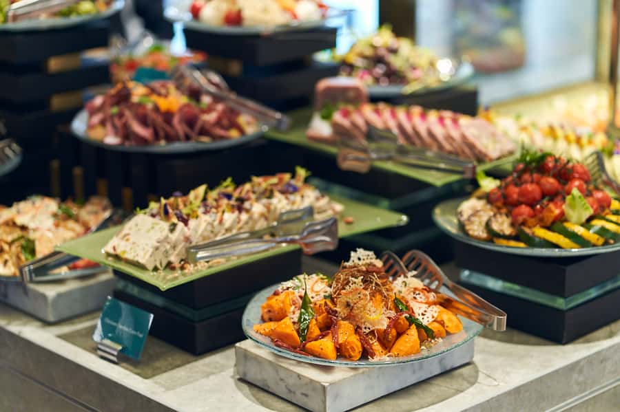 Dubai: Buffet Dinner at Saffron in Atlantis the Palm - Key highlights worth timing your appetite for