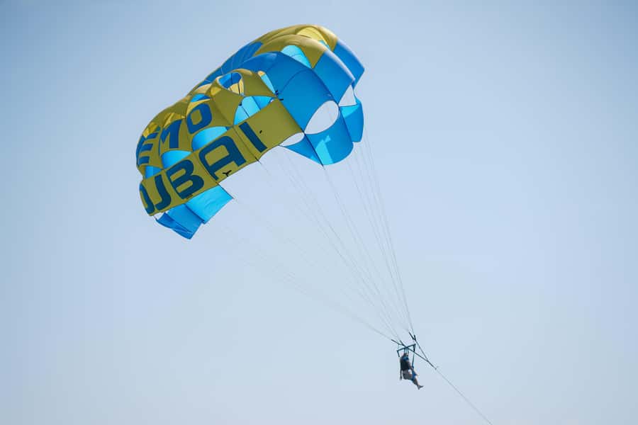 Dubai: Burj Al Arab Parasailing, Ice Cream, Pics, and Videos - Photos, Video, WiFi, and Ice Cream Treats That Actually Help