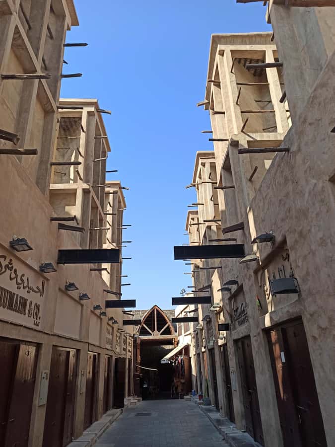 Dubai: City Highlights Tour with Blue Mosque & Street Food - Dubai Creek Abra Ride and Bur Dubai Street Food: The Mood Switch