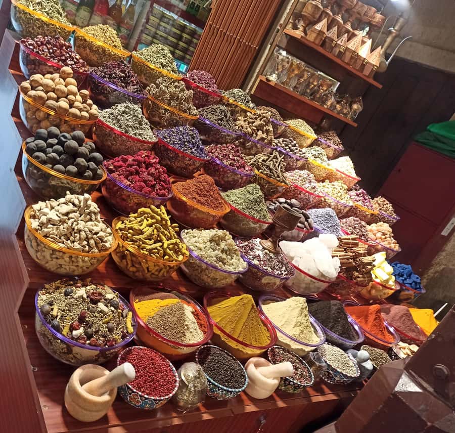 Dubai: City Highlights Tour with Blue Mosque & Street Food - Dubai Frame: The Right Photo Stop When Time Is Tight