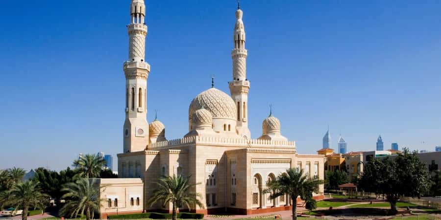 Dubai: City Tour with Professional Guide in Luxury Car - Dubai Creek and Al Seef: The Waterfront Angle That Makes Dubai Make Sense