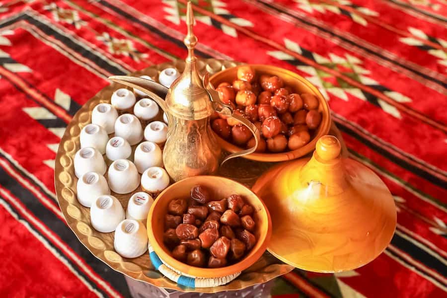 Dubai: Desert Safari with Camp, Dinner, & Optional Overnight - Who this desert safari suits best