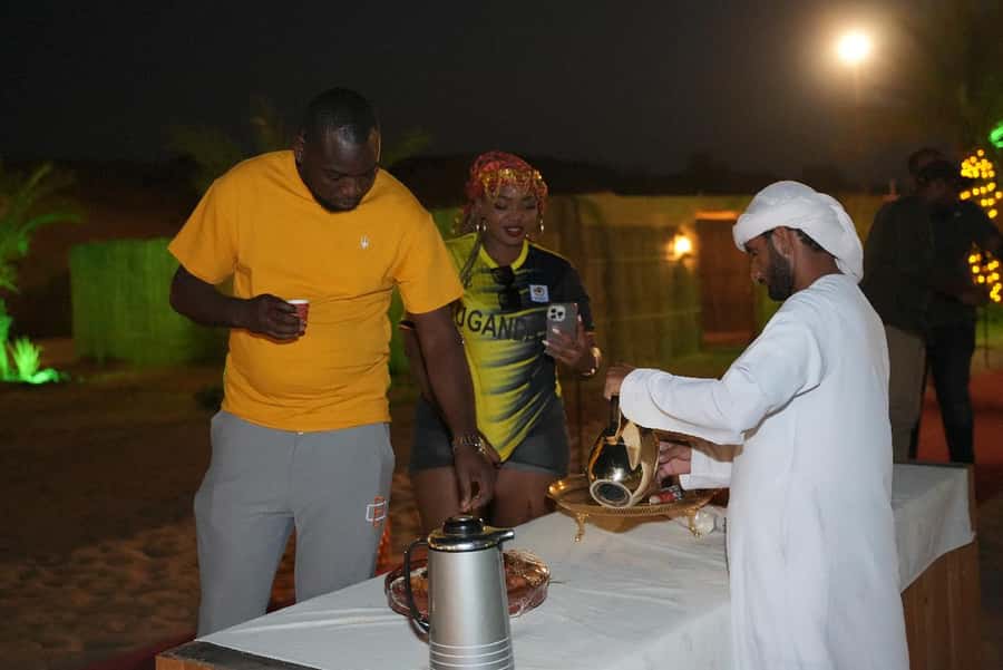 Dubai: Experience 60 Minutes Quad bike & BBQ Dinner - The Al Aweer Stop: Snacks, Welcome, and Getting Set