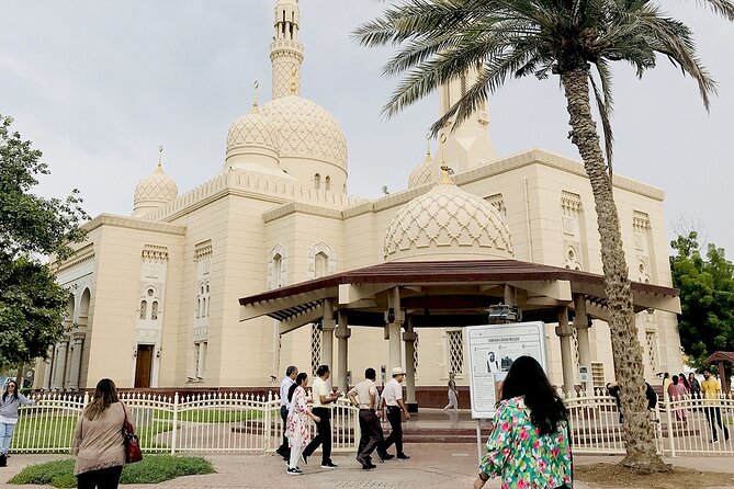 Dubai Full Day Tour with Entry Ticket to Burj Khalifa at the Top - Dubai Creek Abra Ride and Deira Souks: The Most Fun Transfer of the Day
