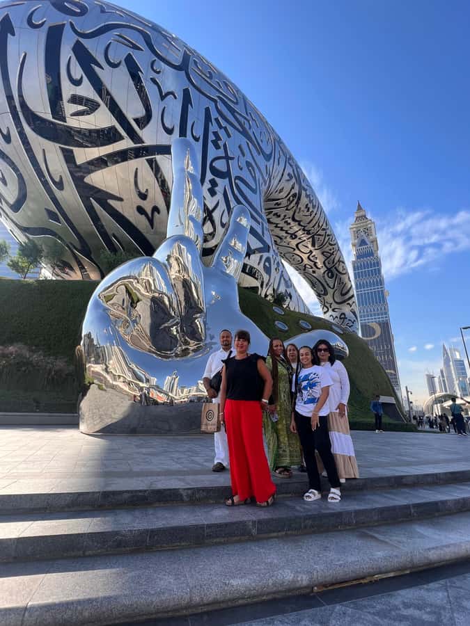 Dubai: Future Museum, Burj Al Arab, and Dubai Frame Tour - Palm Jumeirah and Atlantis: start with the manufactured island puzzle