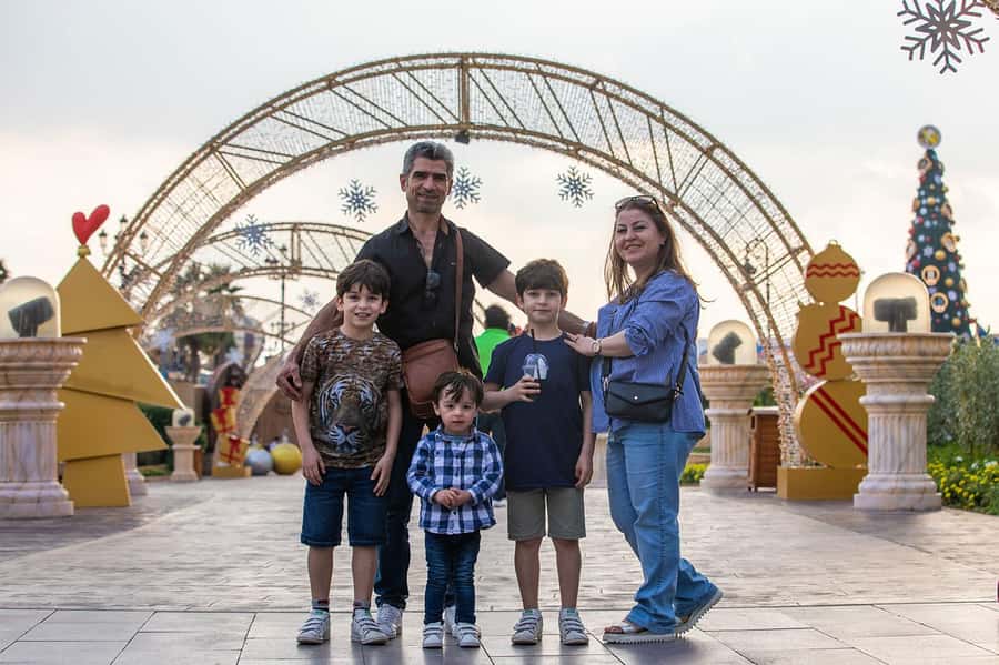 Dubai: Global Village Entry Ticket with Hotel Transfers - The Food Plan: 200+ Places to Eat Like a Pro