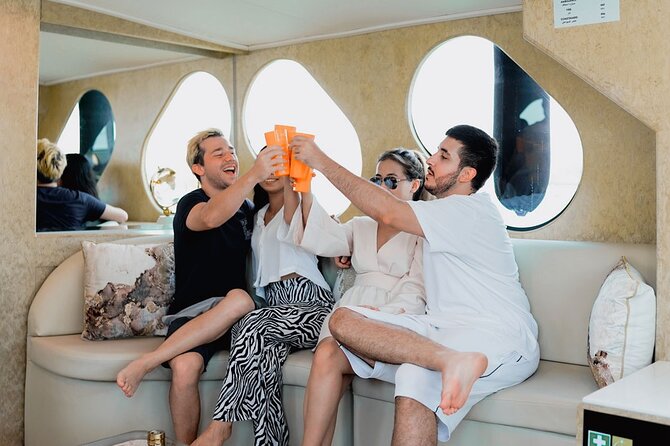 Dubai Harbour Luxury Yacht Tour with BBQ & Drinks - Key things that make this tour work