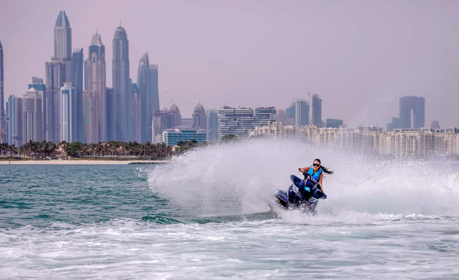 Dubai: Jetski Ride up to 2 People with Photos & Refreshments - The safety briefing that keeps the ride fun
