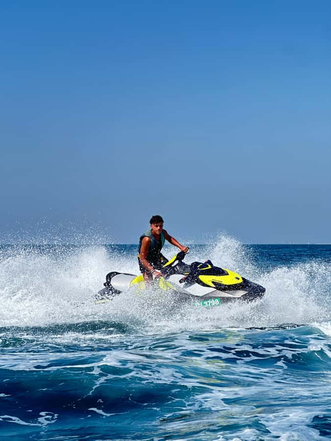 Dubai: Jetski Tour to Dubai Eye, JBR, Palm & Burj Al Arab - Dubai Marina to the Landmarks: Why This Jetski Tour Works