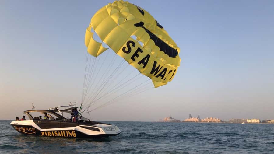 Dubai Jumeirah Parasailing adventure with breathtaking views - From Dubai Harbour to the Boat: Meeting Point and Real-World Flow