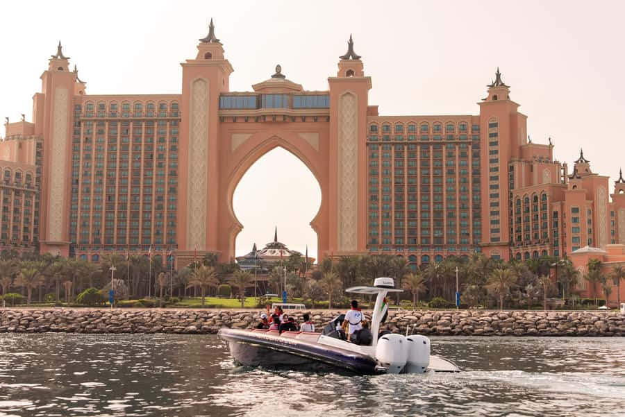 Dubai Marina: 1-Hour Luxury Sightseeing Speedboat Tour - Jumeirah Beach Residences (JBR): spotting scale and beach life from water