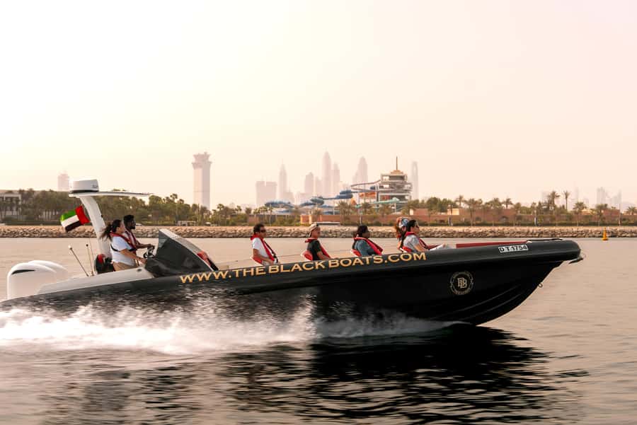 Dubai Marina: 1-Hour Luxury Sightseeing Speedboat Tour - The feel of the hour: pace, comfort, and value at $20