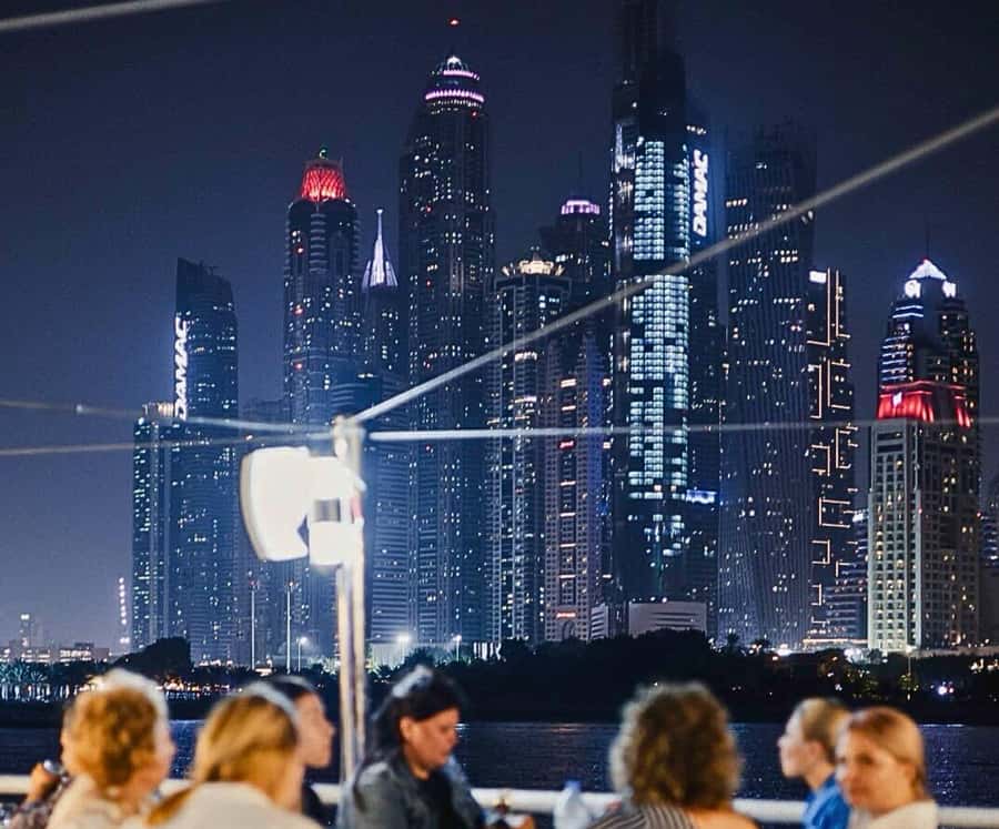 Dubai: Marina Premium Dinner Cruise with Unlimited Drinks - BBQ dinner on the water: what the meal experience really feels like