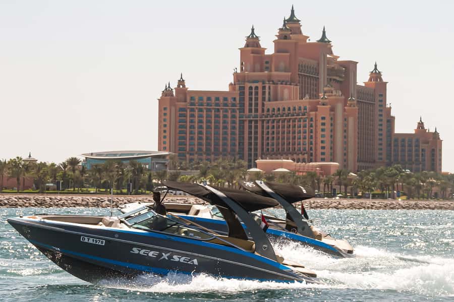 Dubai: Marina Private Boat Tour & Palm Jumeirah Sightseeing - Sunset vs night: when Dubai looks its best from the water