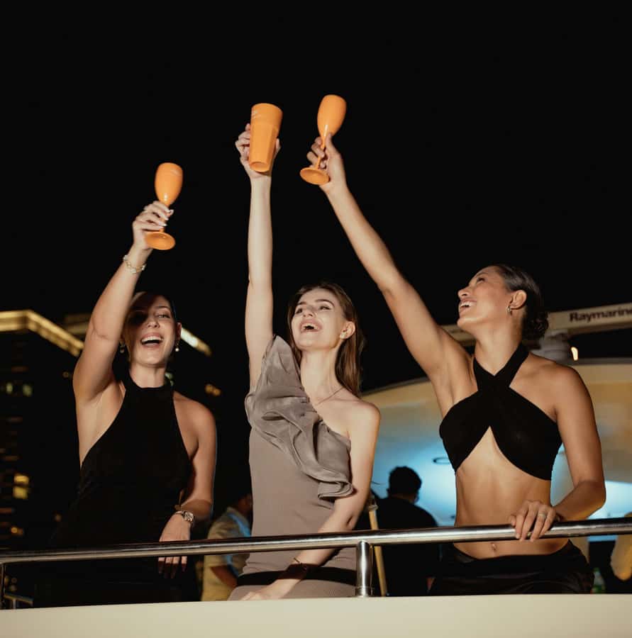 Dubai: Marina Yacht Party with BBQ, Unlimited Drinks and DJ - BBQ sliders and skewers: what’s on your plate