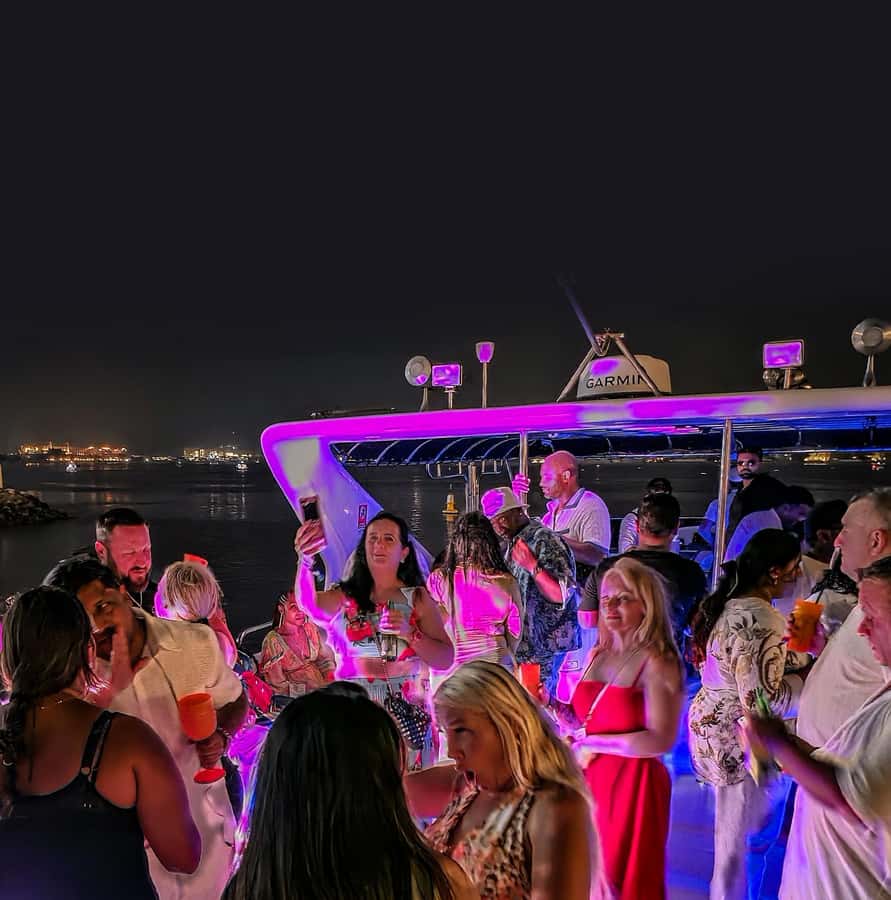 Dubai: Marina Yacht Party with BBQ, Unlimited Drinks and DJ - Should you book this Dubai Marina BBQ Yacht Party?