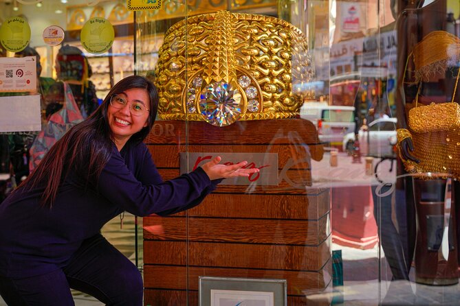 Dubai: Old Town, Souks, Street Food, Guided Tour & Abra Ride - Gold Souk: Window Shopping With a Plan