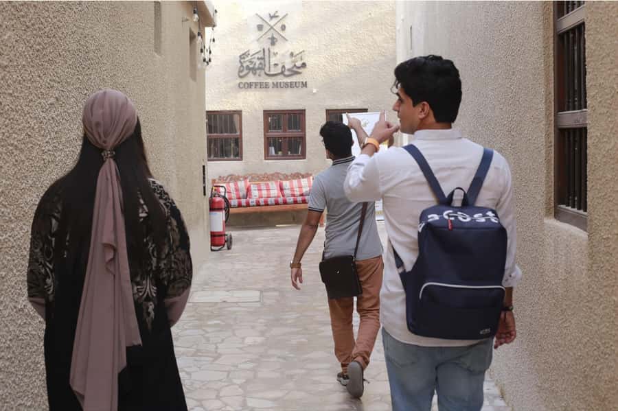 Dubai: Private Layover Tour with Choice of Duration - Old Dubai: Gold and Spice Souks, then Al Bastakiya on foot