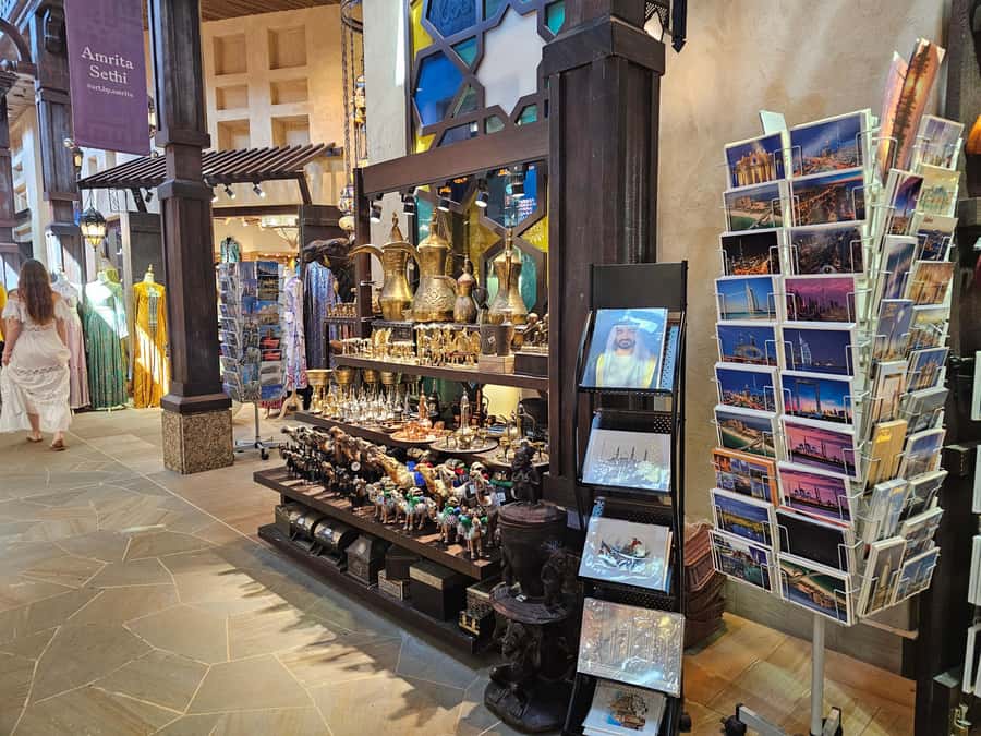 Dubai: Private Layover Tour with Choice of Duration - The Pointe and Dubai Marina: modern waterfront sights after the city heat
