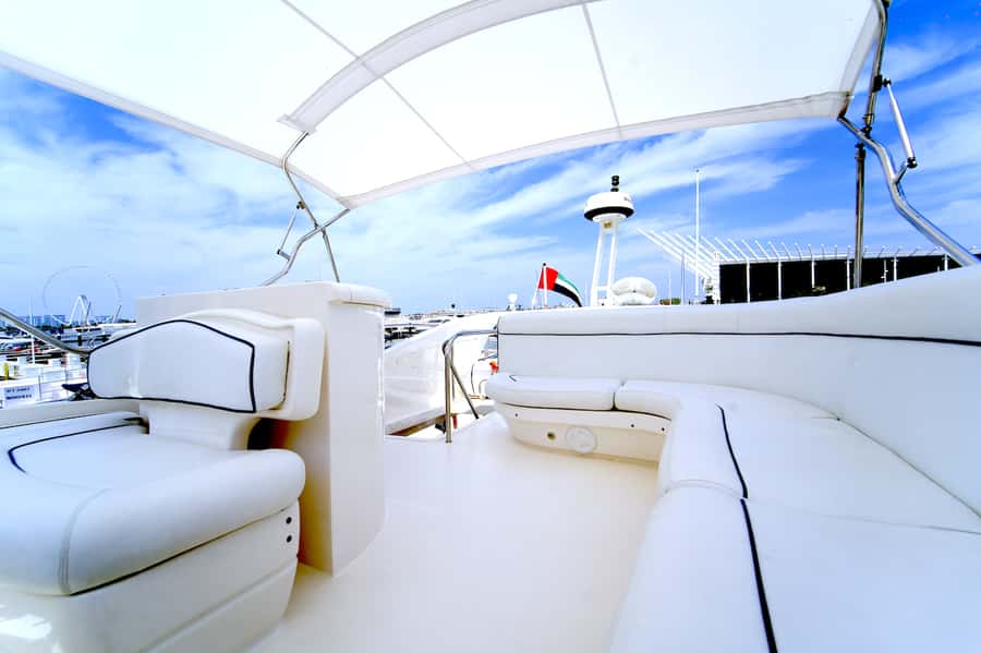 Dubai: Private Luxury Cruise on a Stylish 50ft Yacht - Service style on the water: how the crew helps without taking over
