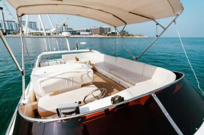 Dubai: Private Luxury Yacht Tour on a 50-Foot Yacht - What $310 buys you for a group of up to 12