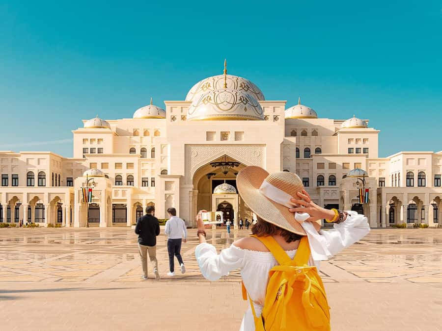 Dubai: Sheikh Zayed Mosque & Qasr Al Watan Tour with Pickup - Qasr Al Watan: Presidential Palace Visit and Photo-Friendly Walks