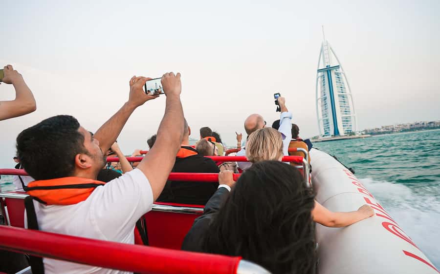 Dubai: Sightseeing Speedboat Tour with Live Tour Guide - Key highlights you’ll feel right away