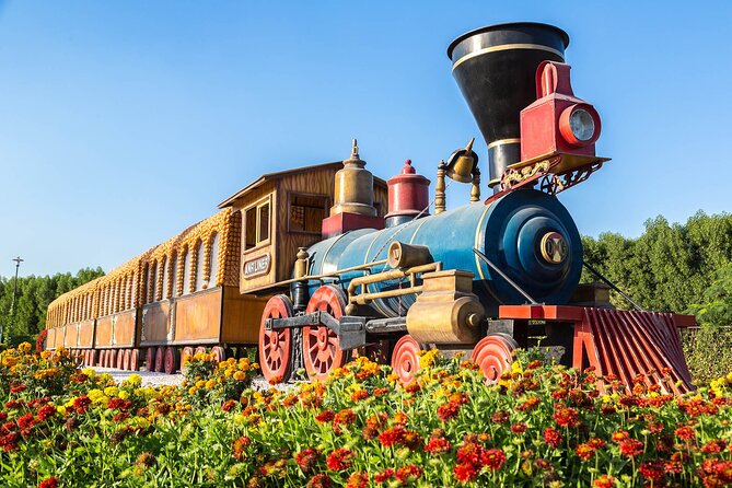 Dubai: Skip-The-Line Ticket to Dubai Miracle Garden - Dubai Miracle Garden at a Glance: Flowers, Records, and Big-Scene Moments
