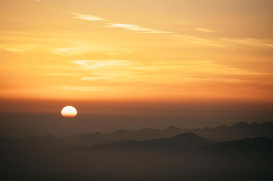 Dubai: Sunrise Balloon Flight with Camel Ride & Breakfast - The sunrise balloon flight: what you’ll see at around 4,000 feet