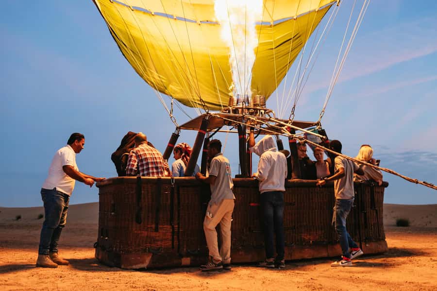 Dubai: Sunrise Hot Air Balloon Tour Over the Desert - From your hotel to the desert camp