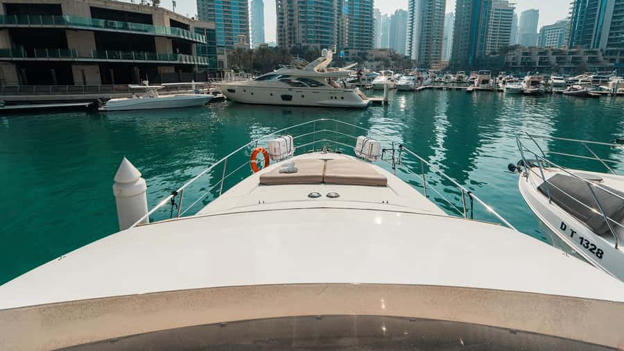 Dubai: Sunset & Night Cruise with Bites and Drinks - Value in Dubai: Why This 2-Hour Cruise Costs What It Costs