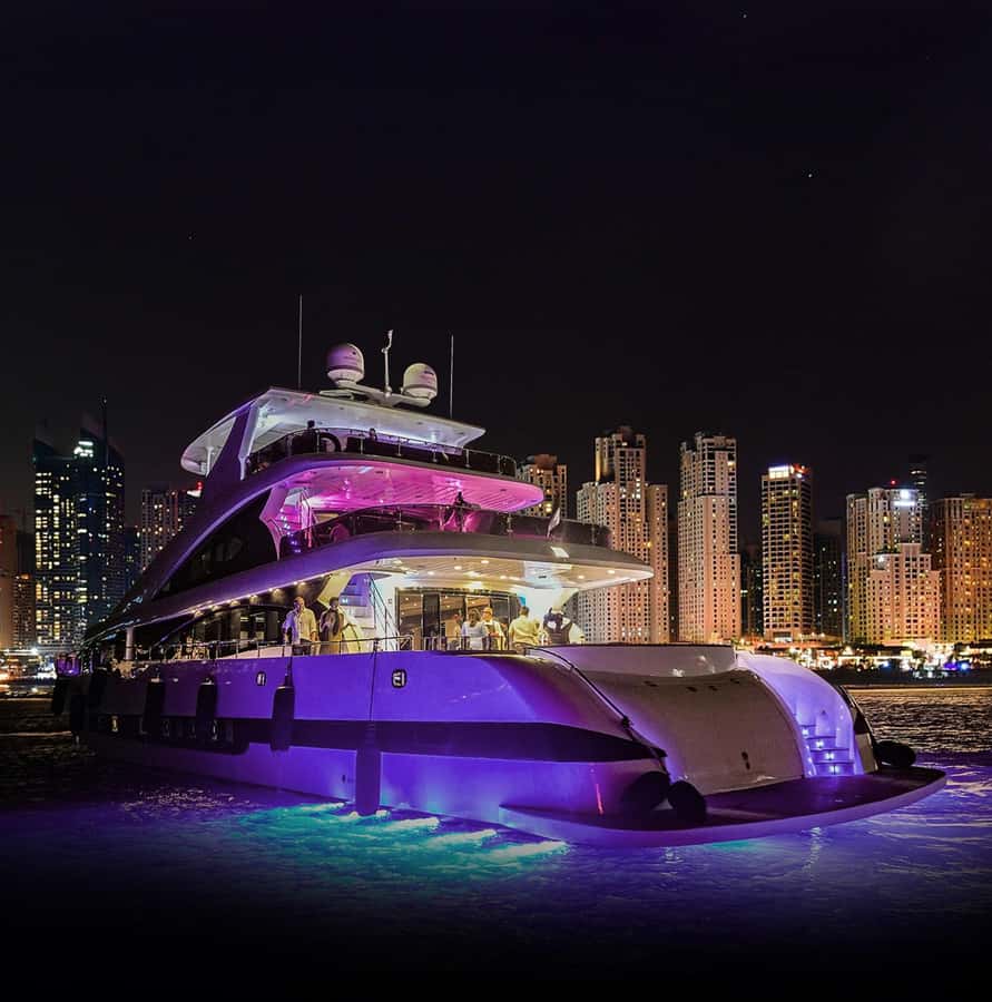 Dubai: Superyacht Experience with Party & Live DJ - Step One: Finding Boarding Gate 2 (and Respecting the On-Board Rules)