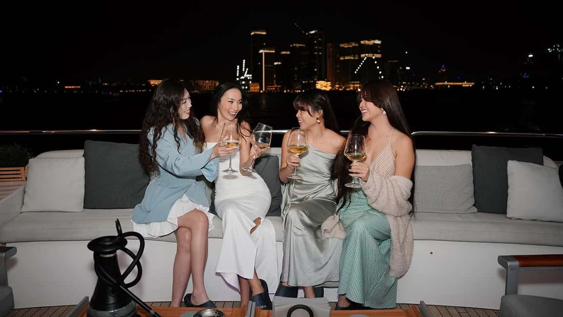 Dubai: Superyacht Experience with Party & Live DJ - How “VIP Comfort” Plays Out on the Ground (and on Deck)