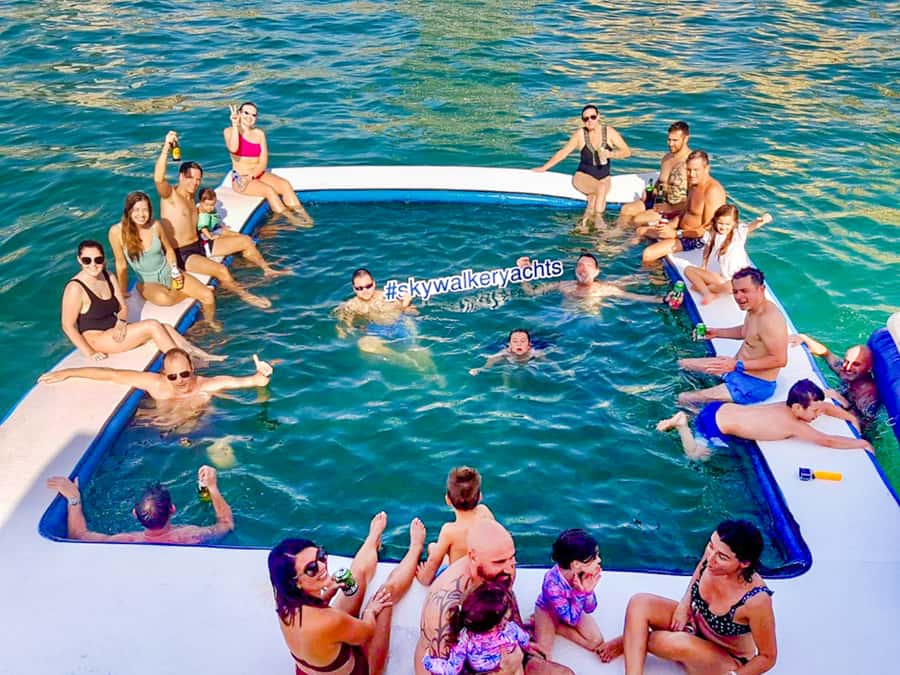 Dubai: Yacht Cruise with Swimming, Snorkeling and BBQ Lunch - What to bring so you enjoy the whole day