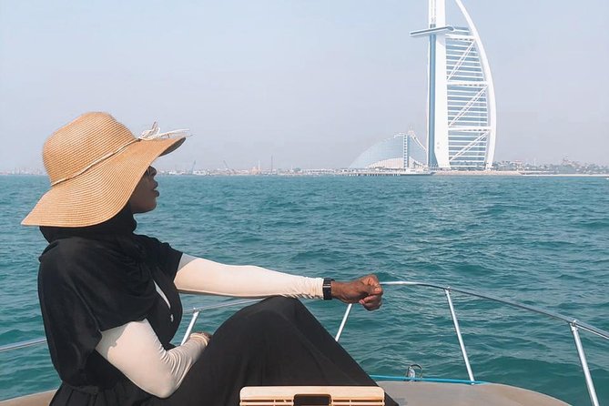 Dubai Yacht Sea escape Cruise, Swim, Tan & Sightsee! - Palm Jumeirah and Atlantis: Getting the Coastline Angle Right