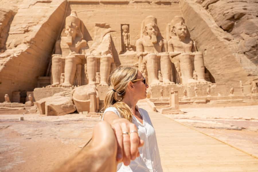 Egypt: Private 5-Day Tour, Nile Cruise, Flights & Balloon - Edfu by Horse-Drawn Carriage and Kom Ombo’s Twin Temples on the Nile