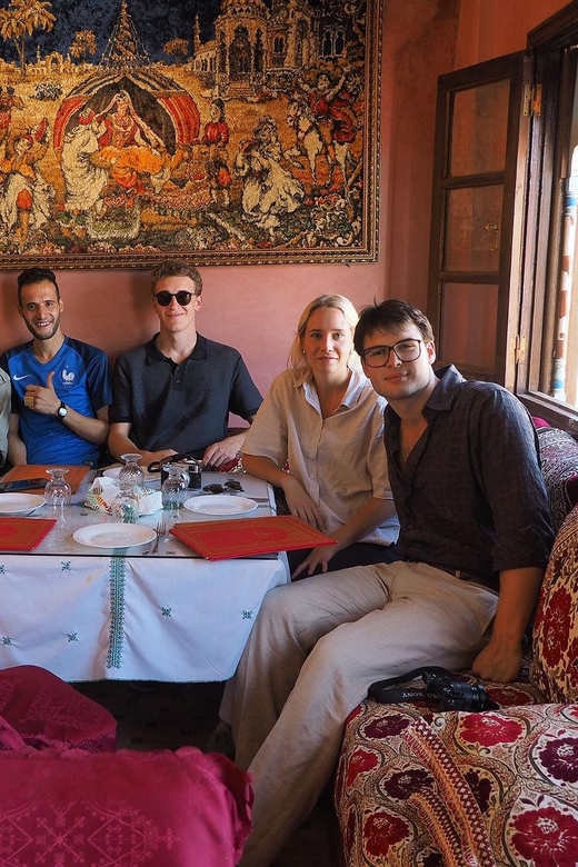 Fez: Guided Walking Tour of the Historic Medina - The 4-hour tour, and the reality of Fez walking