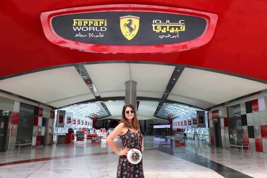 From Abu Dhabi: City Sightseeing and Sheikh Zayed Mosque - Corniche viewpoints and skyline photo stops (fast but useful)
