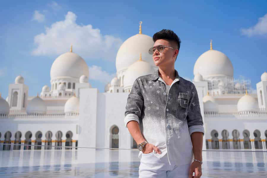 From Abu Dhabi: City Sightseeing and Sheikh Zayed Mosque - Founders Memorial: history told through people, media, and symbols