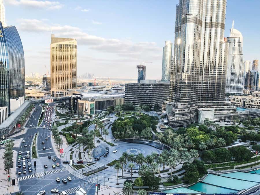 From Abu Dhabi: Explore Dubai with Optional Lunch - Dubai Mall lunch and Burj Khalifa area: big time in the biggest mall