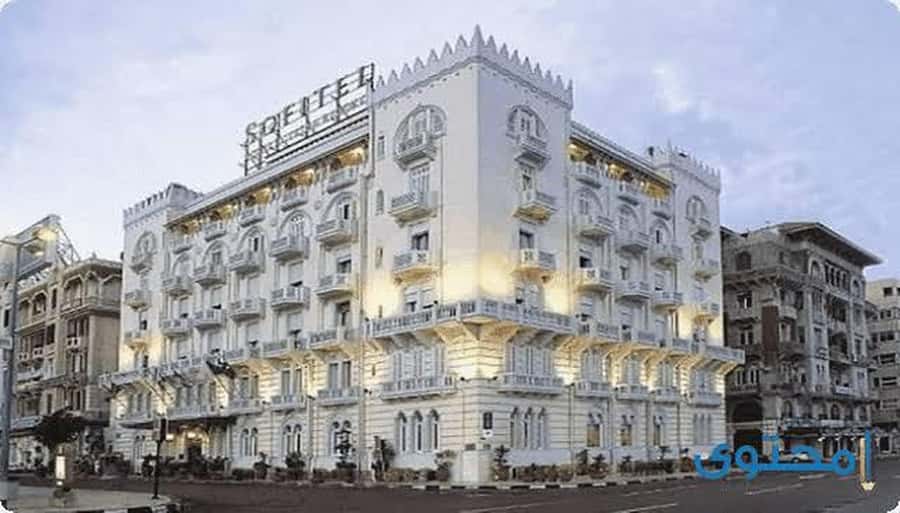 From Cairo: Alexandria Day Tour with Lunch - Kom el Shoqafa catacombs: the stop that turns heads