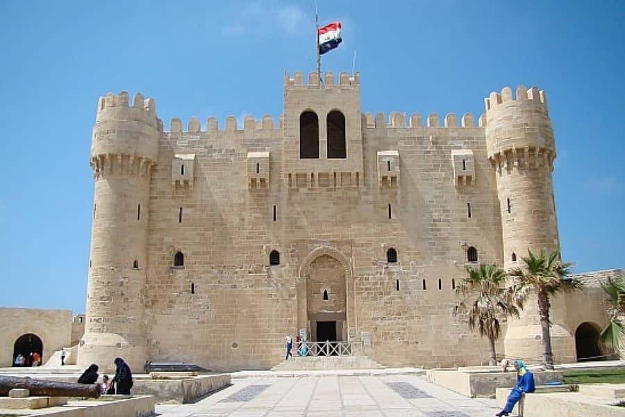 From Cairo: Private Full-Day Tour of Historical Alexandria - Kom el Shoqafa Catacombs: the tri-cilium and the Roman-Alexandria blend