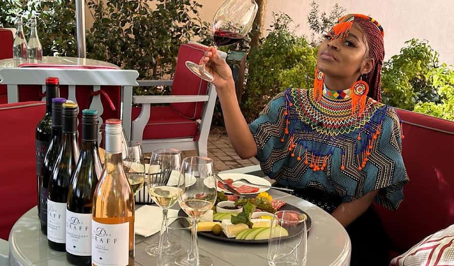 From Cape Town: Stellenbosch & Franschhoek Wine Tasting Tour - Stellenbosch and Franschhoek in One Day, Done With Intent