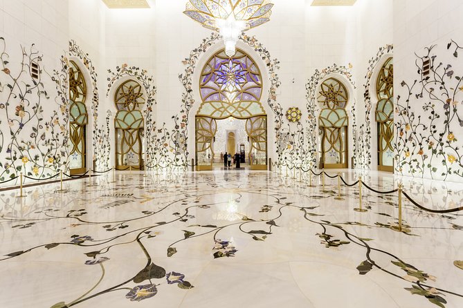 From Dubai: Abu Dhabi City Sightseeing & Sheikh Zayed Mosque - Timing, comfort, and the real meaning of an 8-hour day