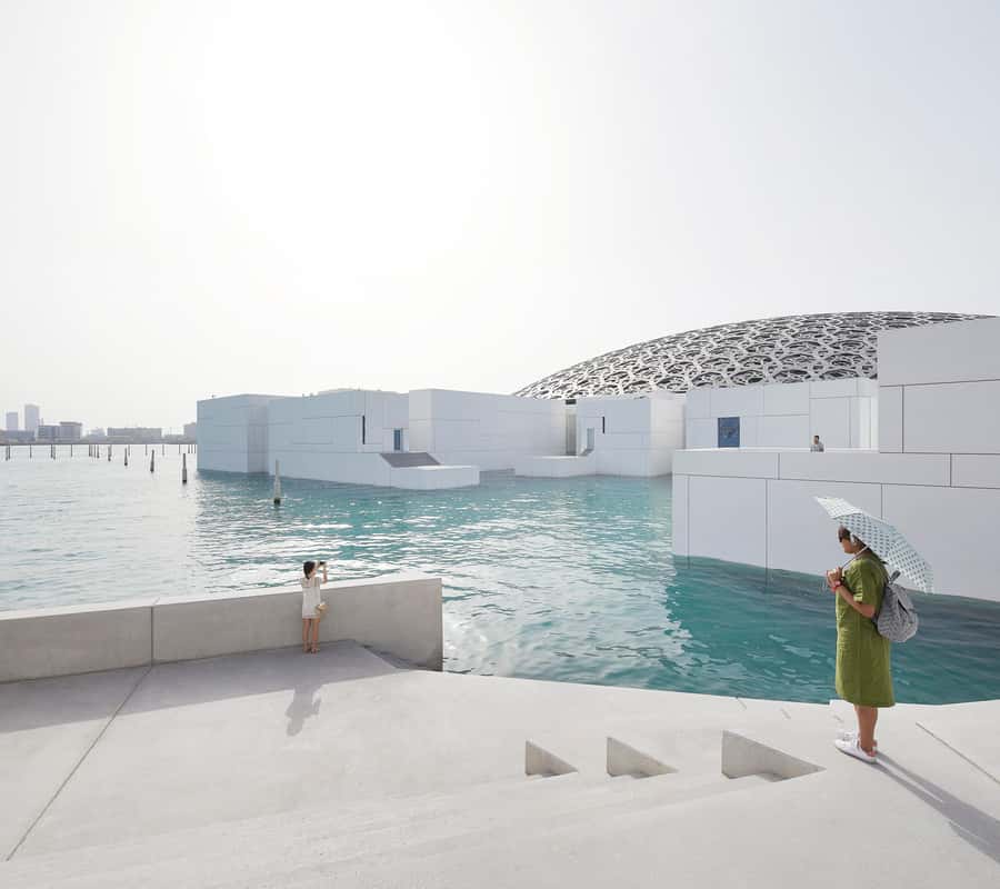 From Dubai: Abu Dhabi City Tour With Louvre Museum - Sheikh Zayed Grand Mosque: your best photos start before you walk